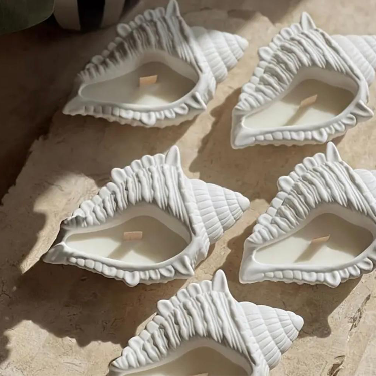 Ocean Breeze Scented Soy Shell Shape Candles