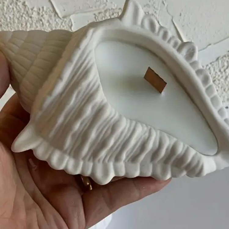 Ocean Breeze Scented Soy Shell Shape Candles